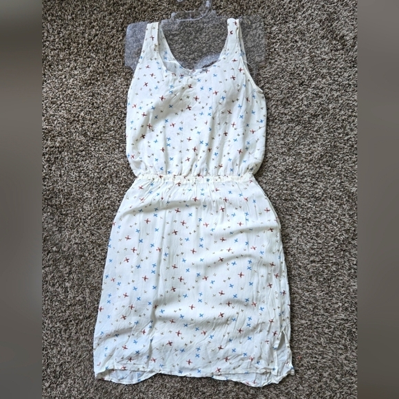Ellison Dresses & Skirts - Ellison White Casual Dress With Bird Red Blue Print Sleeveless Tank Small
